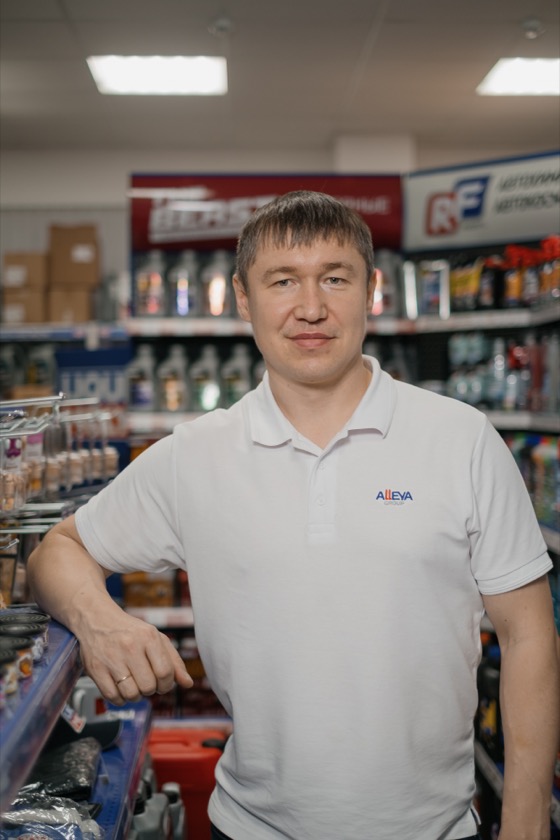 Артур Хасанов, директор фирменного магазина LIQUI MOLY 74 в Челябинске